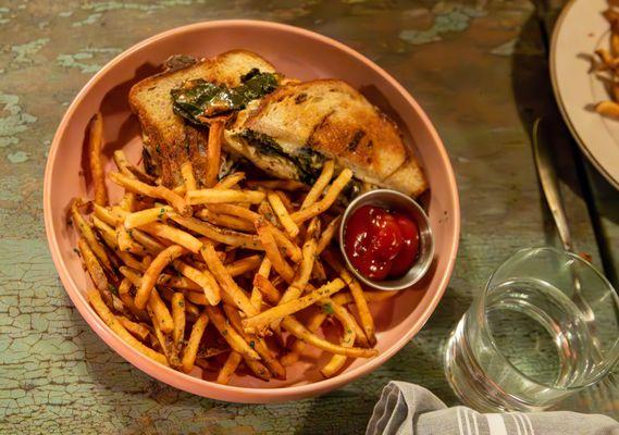 Collard Green Reuben
Collards, cole slaw, swiss cheese, american cheese and Kimchi dressing