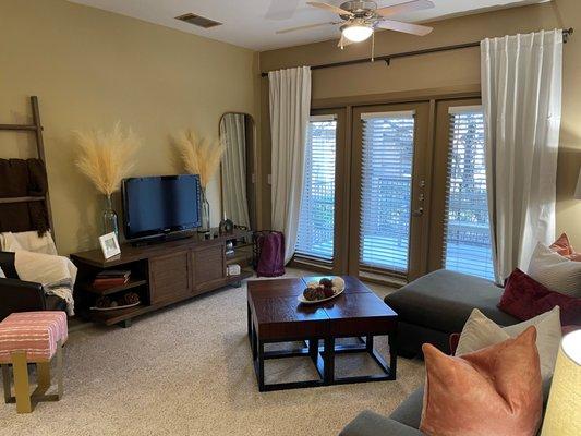 Palomino Apartments in San Antonio, TX.  Offering one and two bedroom apartments for rent in San Antonio.