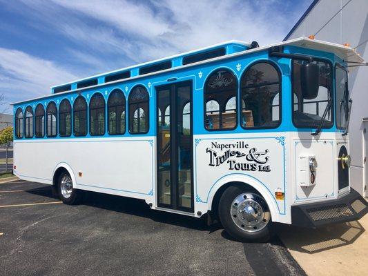 Naperville Trolley & Tours