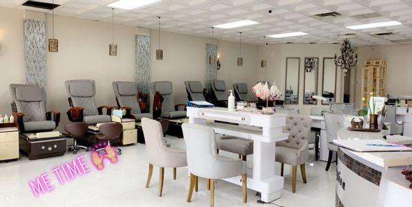 Newly renovated salon is beautiful!