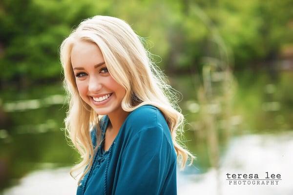 Gorgeous natural portraits of beautiful Colorado girls!