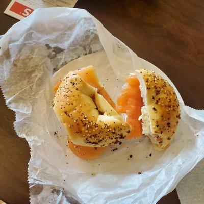 Lox sandwich on an everything bagel