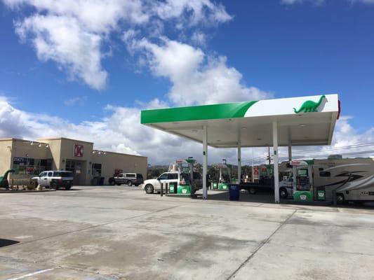 The restaurant sits in the east corner of the Sinclair gas station.