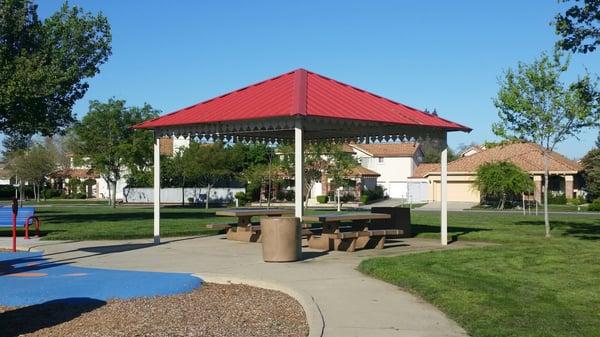 Gazebo/Picnic Tables