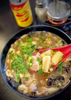 Cats' ear (shell shape pasta or Conchiglie) lamb noodle soup