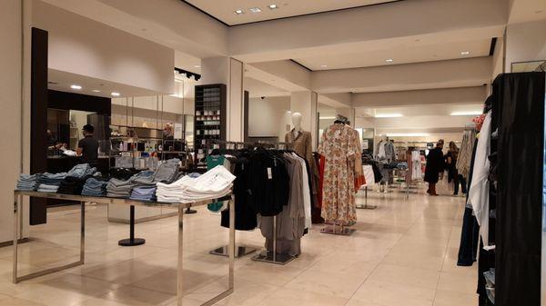 ( Inside Picture Shot Of This Zara Department Store )