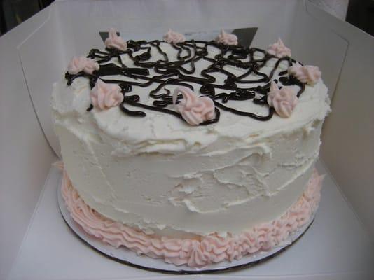 Try our delicious ice cream cakes!