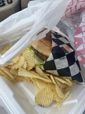 Hamburger with chips !