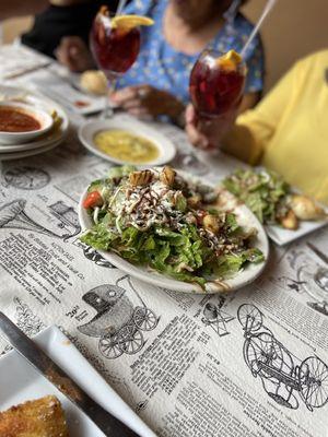 Nonnas House Salad for the table