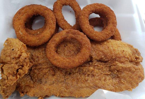 10-08-2018 Catfish & Onion Rings !!