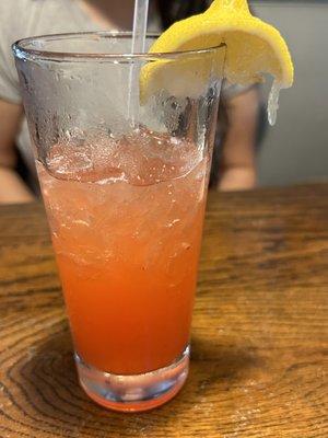 Peachy Berry Lemonade