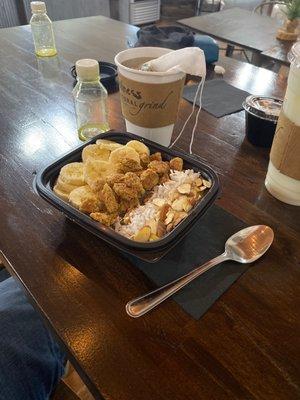 Recharge smoothie bowl, turmeric/ginger/cayenne/orange shot, wellness tea :)