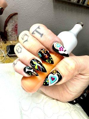 "Day of the Dead" nail art