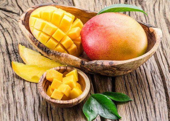 Ripe mangos everyday !!!