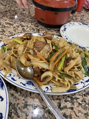 Beef chow fun (dry)