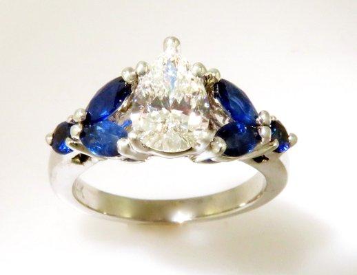 Diamond & Sapphire ring.