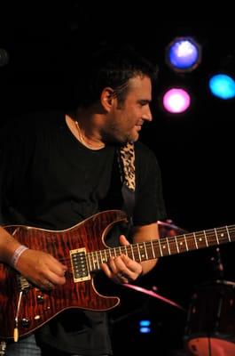 Mitch Lavin of Learn Guitar Chicago live at The Beat Kitchen, Chicago.