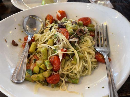 My favorite meal there... vegetable lemon pasta. My waitress JERSEY was fantastic. Such a sweetie!