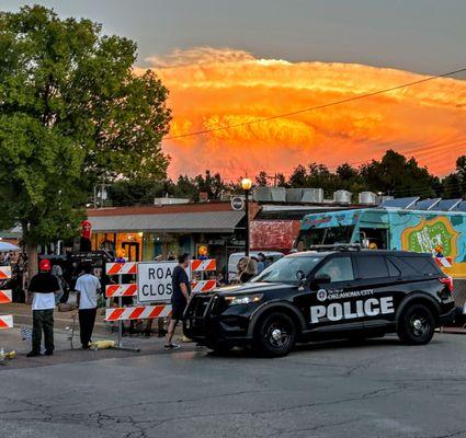 Uptown Outside festival, Sept '23....crazy cool mushroom cloud catching the sunset!