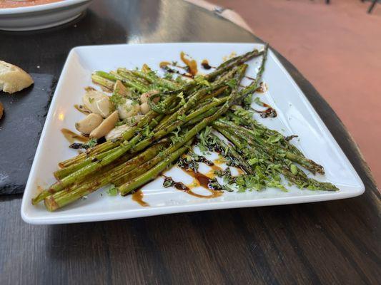 Asparagus with garlic (no ham)