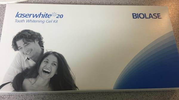 The Whitening gel kit used.