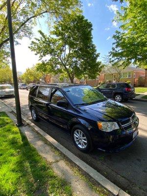 Deep blue dodge caravan '13 sxt 65k mi. $11.5k