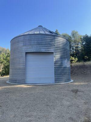 Janus 2000, galvanized door on a silo