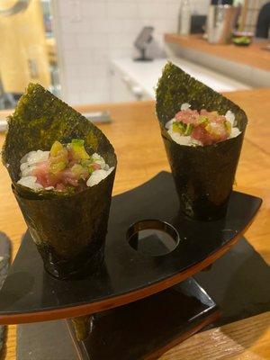 Hand roll