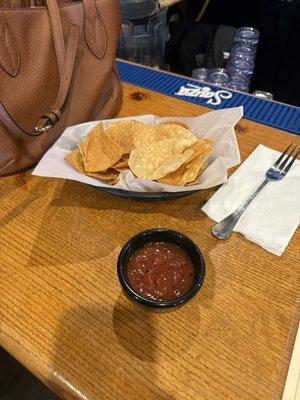 Delicious chips and salsa