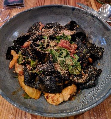 Black Papardelle, shrimp, steamed clams, bacon, heirloom tomatoes, mint, basil, arugula, breadcrumbs [28]