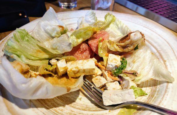 What in the fairy-f*cking hell is this? A Thai Peanut Salad, supposedly.