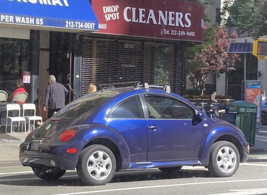 Spotted this beauty on the Upper East Side. I rarely see a VW Beetle these days! 05/27/23