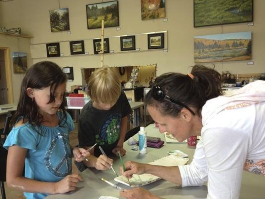 Drop-In Activities & Paint Pottery