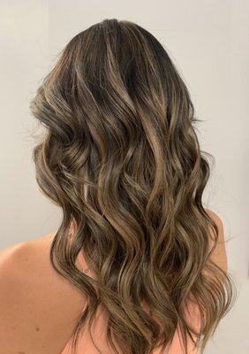 Brunette full balayage