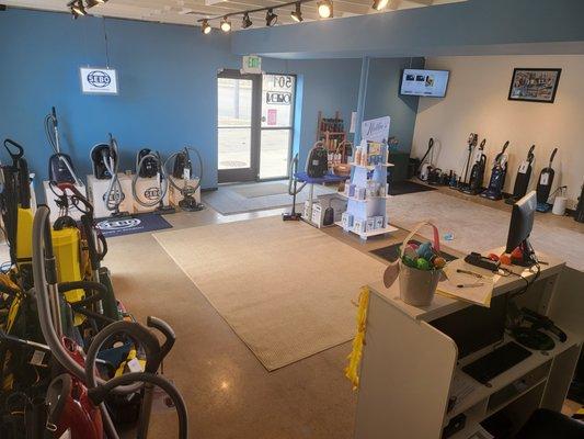 The vacuum cleaner and floor care showroom