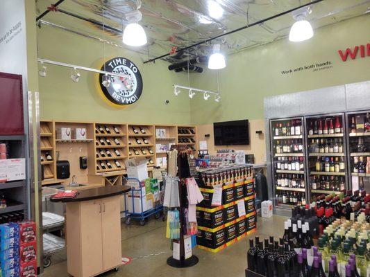 Better wine section than the Redlands store, and in a smaller footprint.