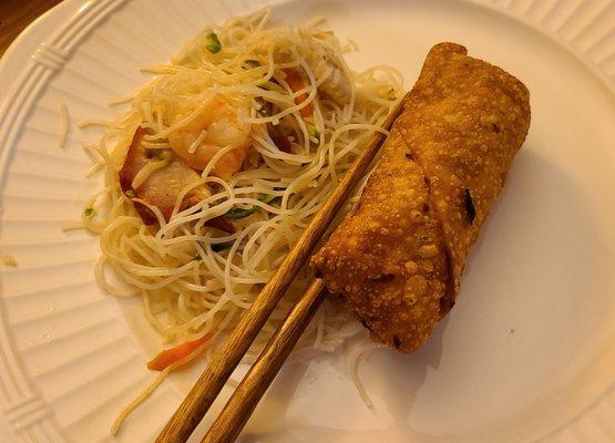 House Special Chow Mei Fun and Egg Roll