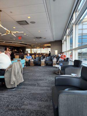 Delta Sky Club