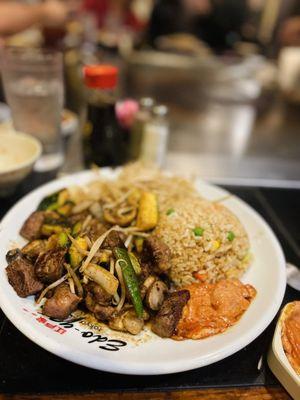 CO3. Shrimp & Vegetable Tempura and Sashimi Combo with Steak.