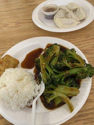 Dumplings and Broccoli with Garlic Sauce