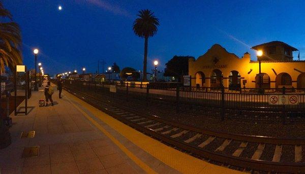 Burlingame Caltrain Station