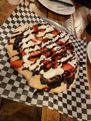 8" Busta Nut Dessert Pizza