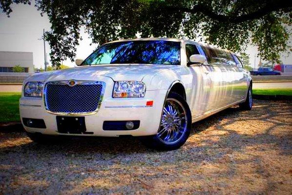 10 Passenger Chrysler 300. Classy and sleek. Perfect for your special occasion.