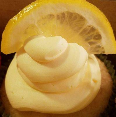 Delicious lemon cupcake