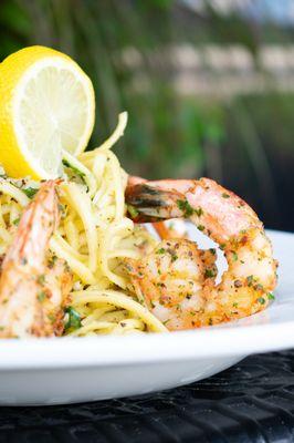 Grilled Shrimp over Linguine e Olio