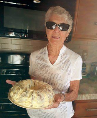 Making the world sweeter one carrot cake at a time - Donna Rose