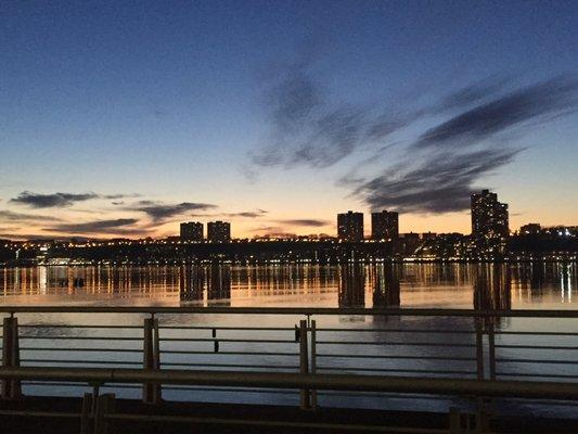 Beautiful skyline on the Hudson pier just steps away from 180 RSBLVD.