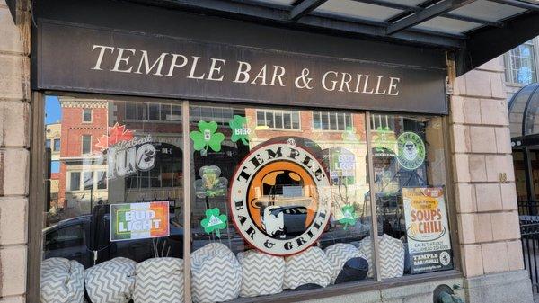 Temple bar and grille