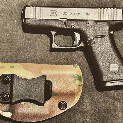 Glock 43x and custom STRAPT ARMORY Kydex IWB holster