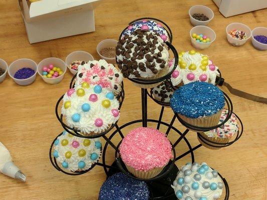 Sample cupcake decorating ideas